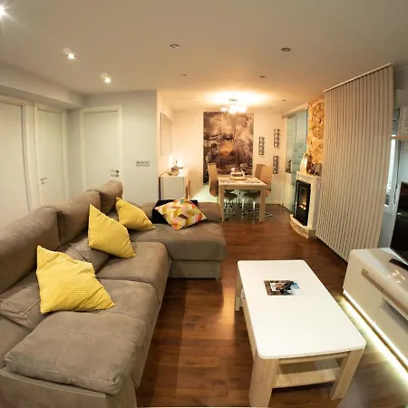 Piso Céntrico En Con Wifi Apartamento *