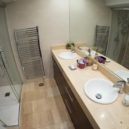 Piso Céntrico En Con Wifi * Oviedo